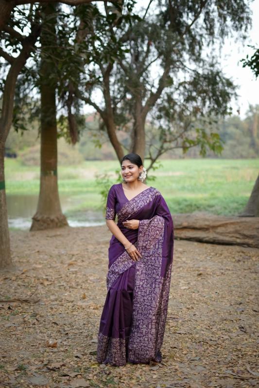 Akshara saree shop in surat gujarat